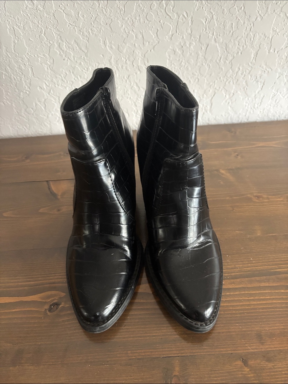 Madden girl Black Croc-Embossed Leather Chelsea Boots